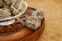 Load image into Gallery viewer, The Dandy Lion Blooming Tea