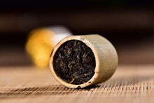 Load image into Gallery viewer, Black Tea Roasted in Bamboo
